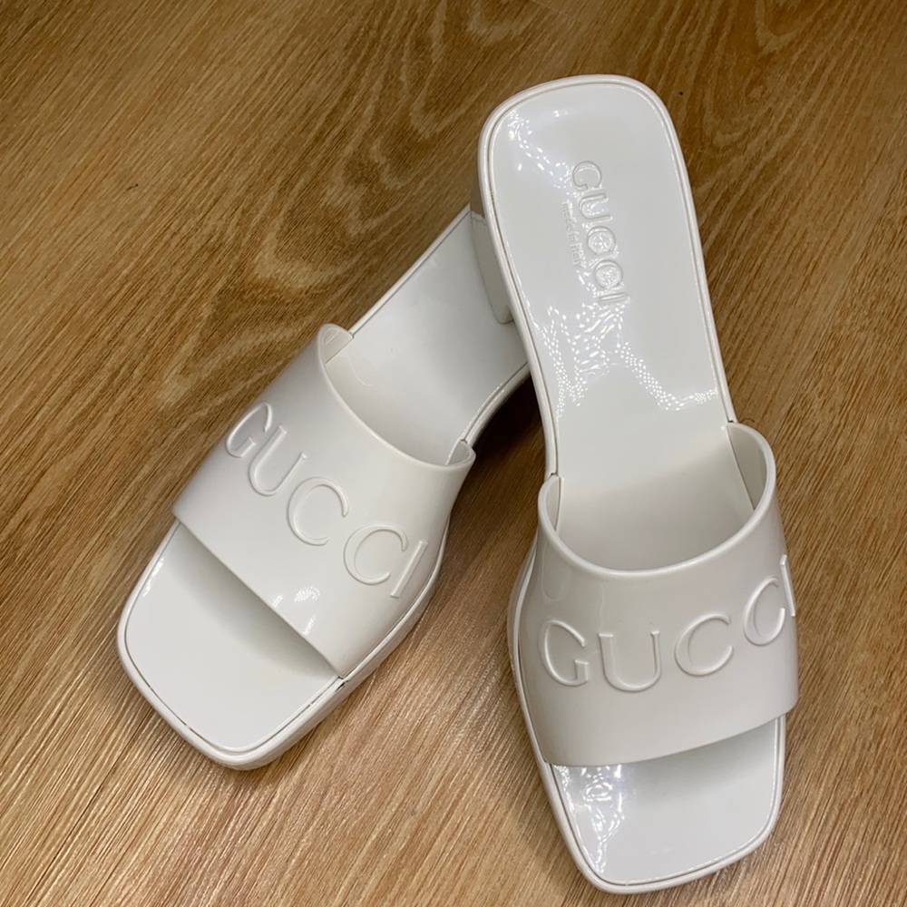 Gucci rubber sandals